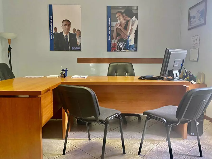 Immagine 1 di Ufficio in affitto  a Gussago