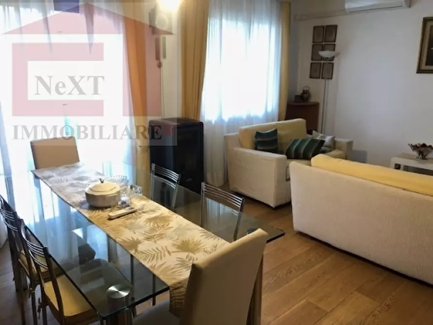 Immagine 1 di Appartamento in vendita  in VIA DELL'UNITÀ ITALIANA a Rignano Sull'arno