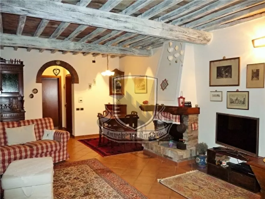 Immagine 1 di Villa in vendita  in SAN ROCCO A PILLI a Sovicille