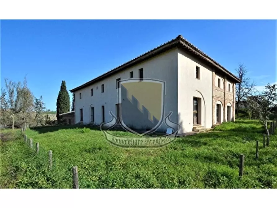 Immagine 1 di Villa in vendita  in SALTEANO a Siena