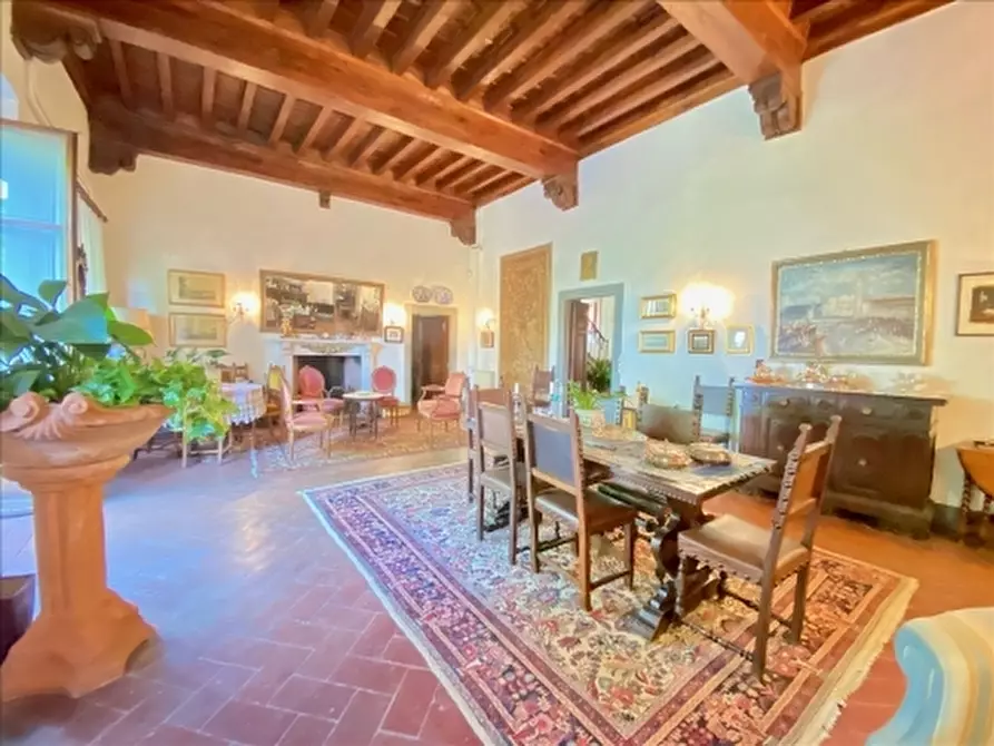 Immagine 1 di Villa in vendita  in VIA DI SAN QUIRICHINO a Firenze