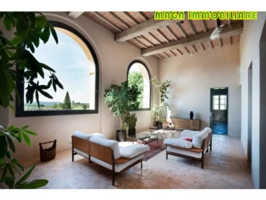 Immagine 1 di Villa in vendita  in VIA GINEPRAIA a Poggio A Caiano