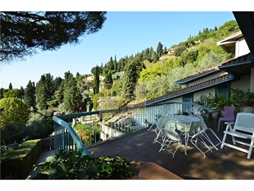 Immagine 1 di Villa in vendita  in VIA SAN DOMENICO a Firenze