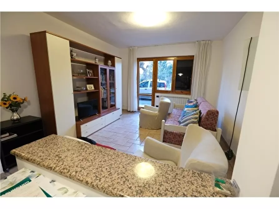 Immagine 1 di Appartamento in affitto  in LARGO BANFI a Scandicci