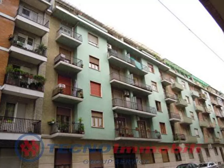 Immagine 1 di Appartamento in vendita  in Via Benevagenna a Torino