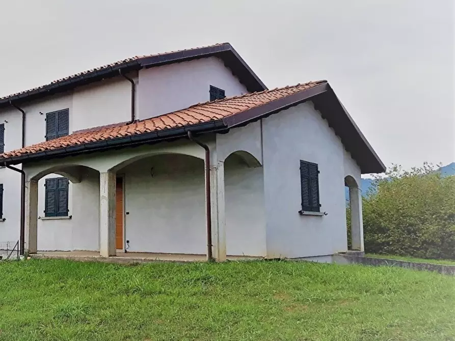 Immagine 1 di Casa indipendente in vendita  in Via Cisa a Licciana Nardi