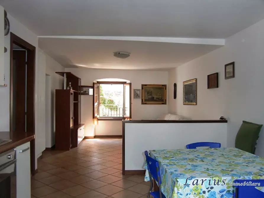 Immagine 1 di Appartamento in vendita  in via Risorgimento a Valbrona