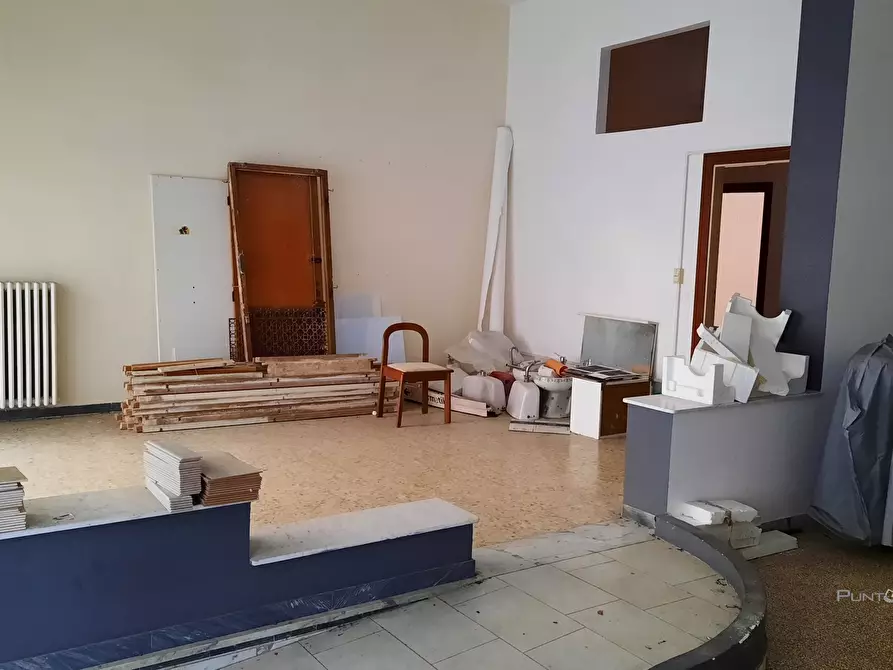 Immagine 1 di Ufficio in vendita  in via santa margherita a Brindisi
