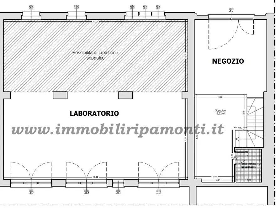 Immagine 1 di Negozio in affitto  in Via Rivolta a Lecco