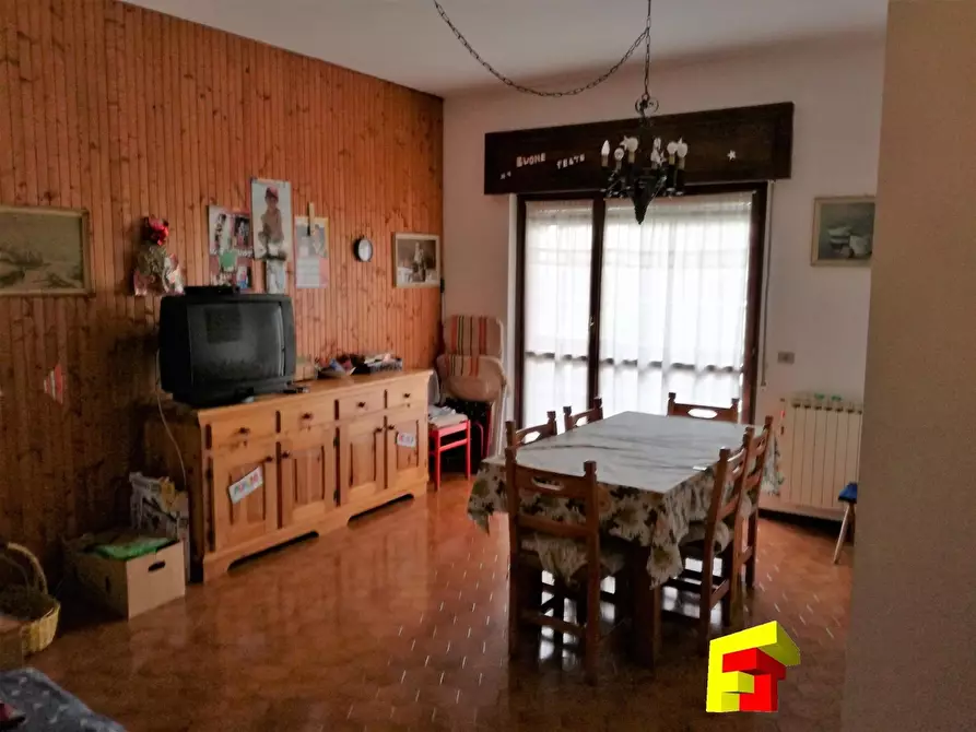 Immagine 1 di Appartamento in vendita  in Via Aldo Moro a Cassina Valsassina
