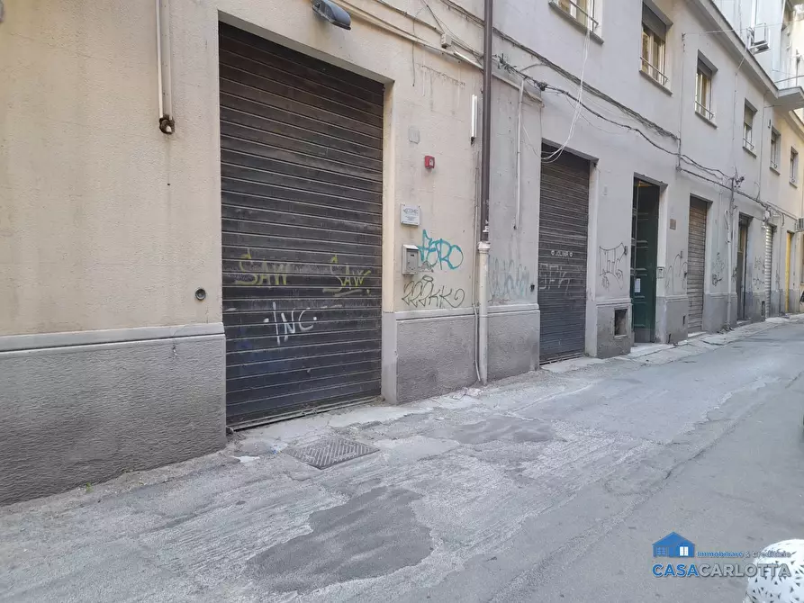 Immagine 1 di Negozio in affitto  in via velasquez a Palermo