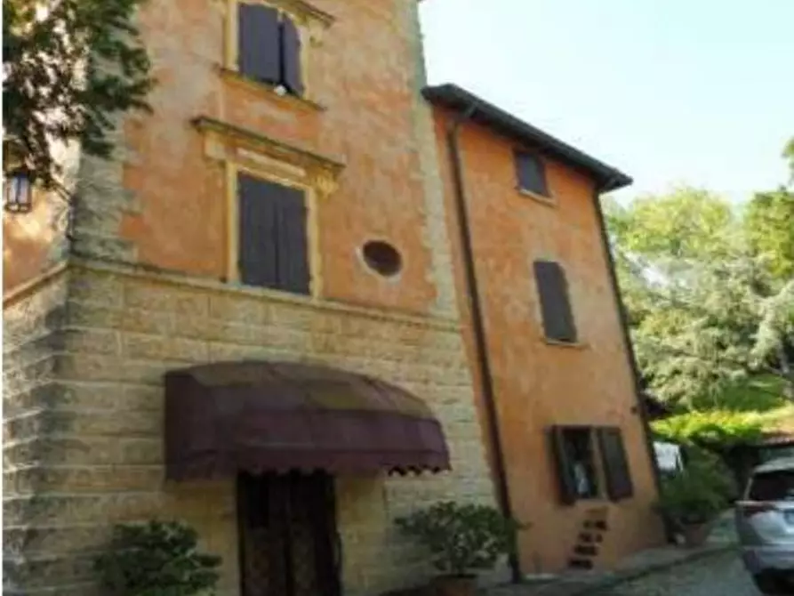 Immagine 1 di Appartamento in vendita  in Via Castello Casalgrande a Casalgrande