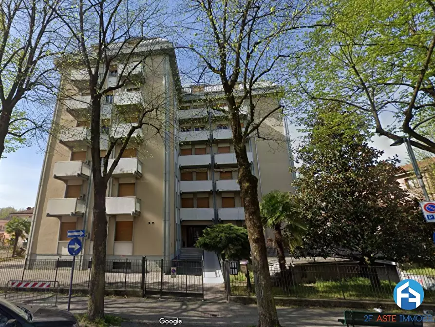Immagine 1 di Appartamento in vendita  in Via C. Battisti a Correggio