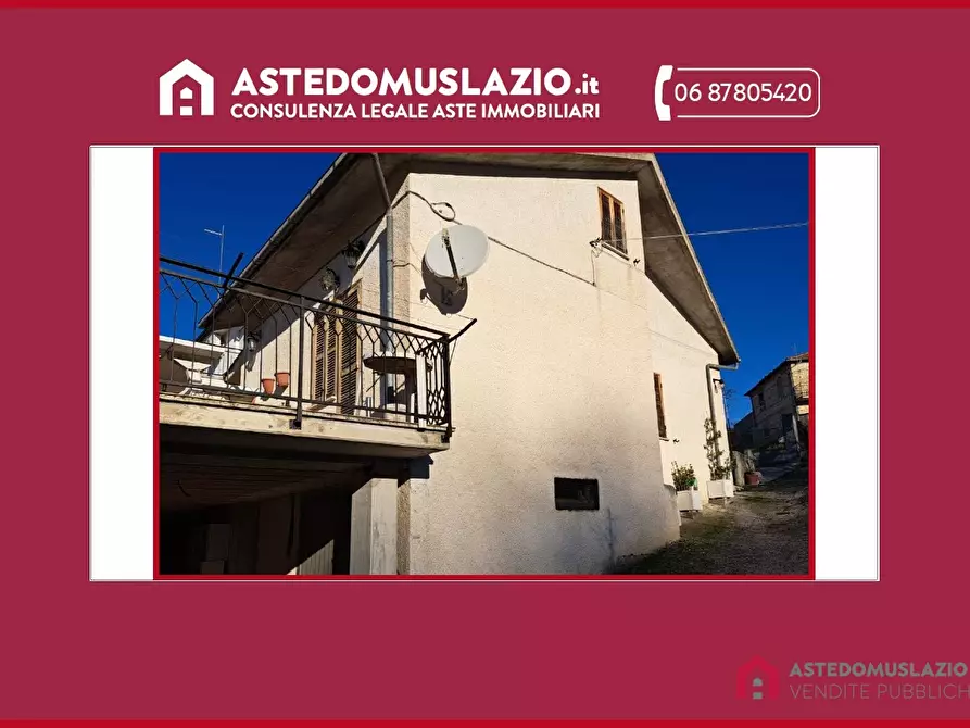 Immagine 1 di Appartamento in vendita  in Via G. Falcone a Pescorocchiano