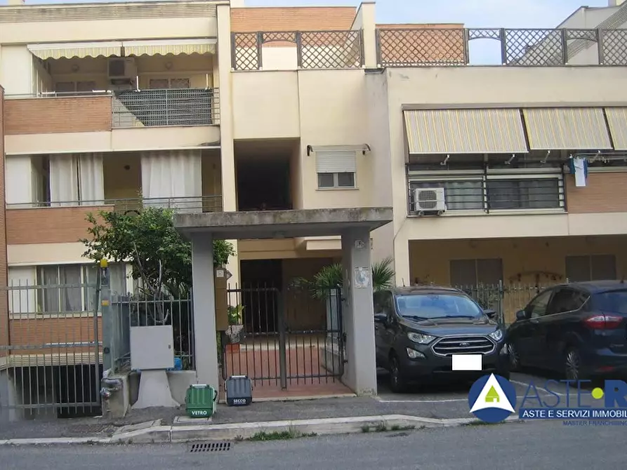 Immagine 1 di Appartamento in vendita  in loc. Borgo Sabotino, Via Menotti Garibaldi a Latina