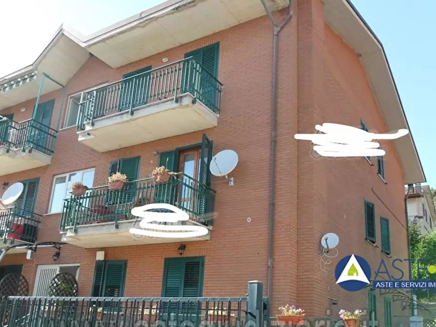 Immagine 1 di Appartamento in vendita  in Via del Casalotto a Bassiano