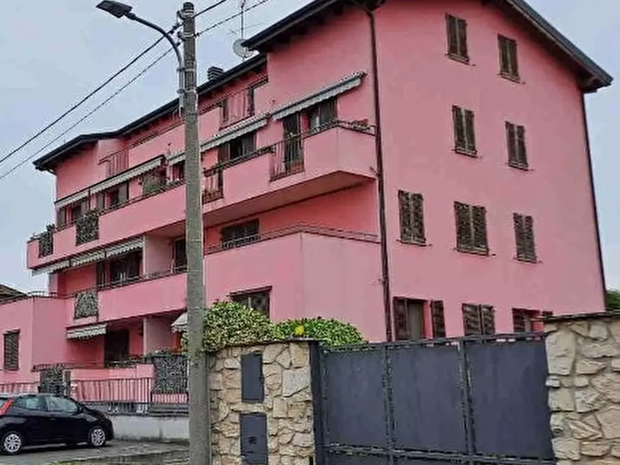 Immagine 1 di Appartamento in vendita  in Frazione Cantalupo - Via De Amicis a Cerro Maggiore