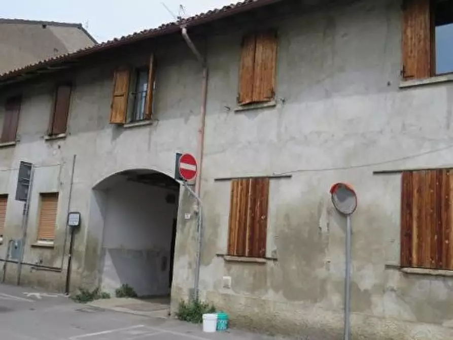Immagine 1 di Appartamento in vendita  in via C. Cavour a Grezzago
