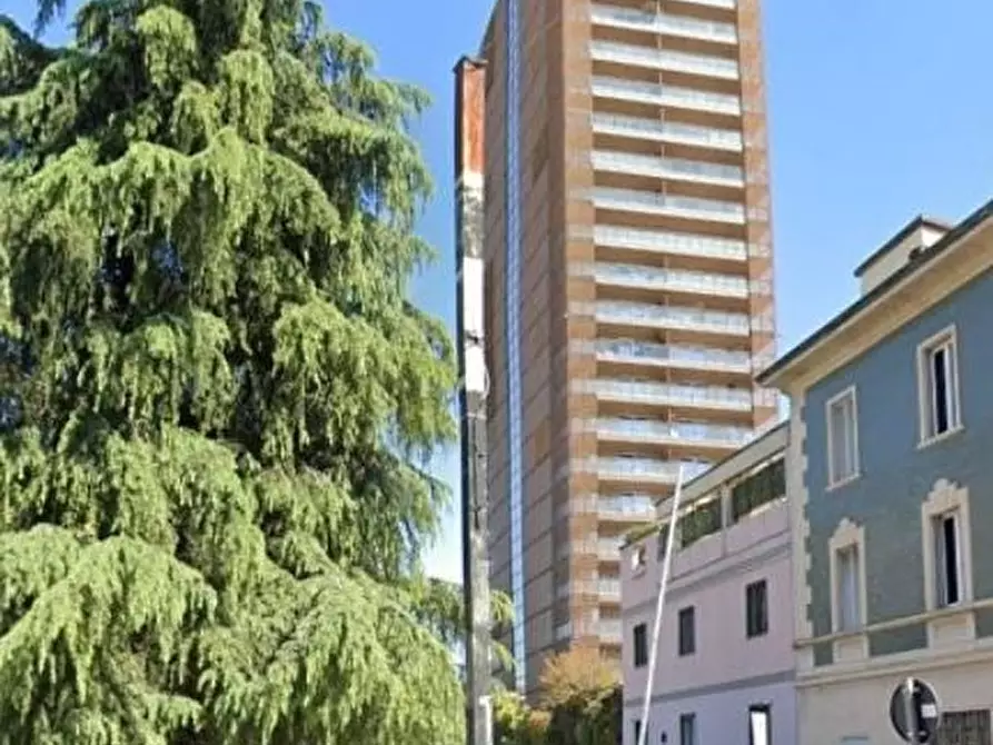 Immagine 1 di Appartamento in vendita  in via Carlo Imbonati a Milano