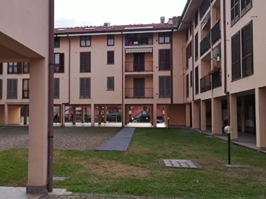 Immagine 1 di Appartamento in vendita  in via Camillo Cavour a Grezzago