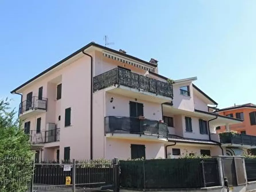 Immagine 1 di Appartamento in vendita  in Via Po a Motta Visconti