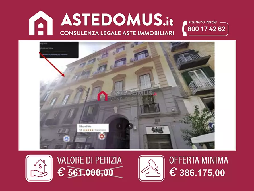 Immagine 1 di Appartamento in vendita  in Via Duomo a Napoli