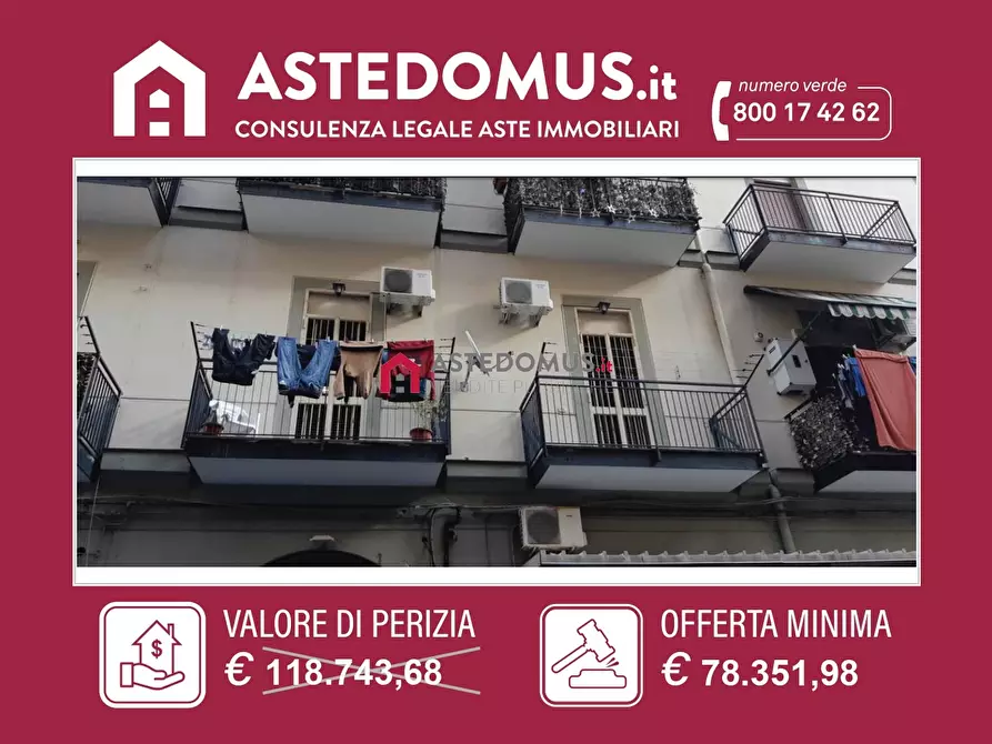 Immagine 1 di Appartamento in vendita  in Via Cantelmo a Napoli