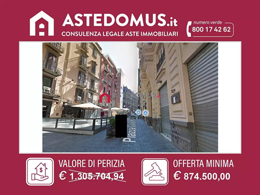 Immagine 1 di Appartamento in vendita  in Piazza Giulio Rodinò a Napoli