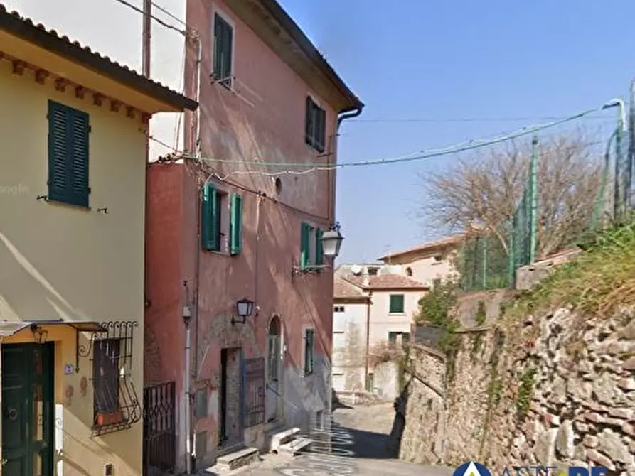Immagine 1 di Appartamento in vendita  in Piazza Carlo Cammeo a Fauglia