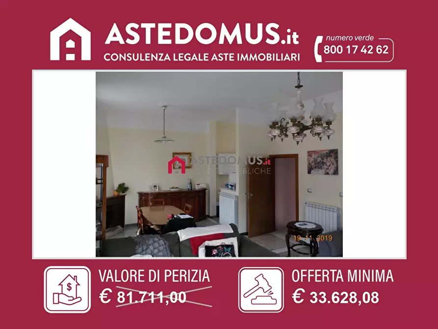 Immagine 1 di Appartamento in vendita  in Piazza Portello a Teggiano