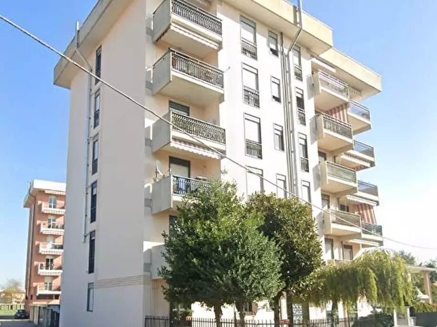 Immagine 1 di Appartamento in vendita  in Via Gaggiolo a Samarate