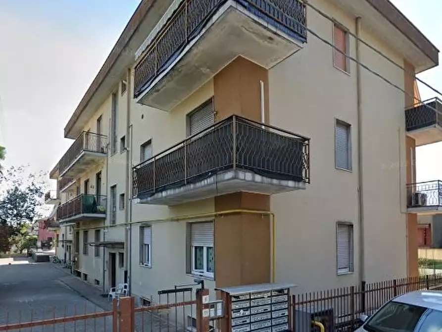 Immagine 1 di Appartamento in vendita  in Via Giuseppe Giusti a Gallarate