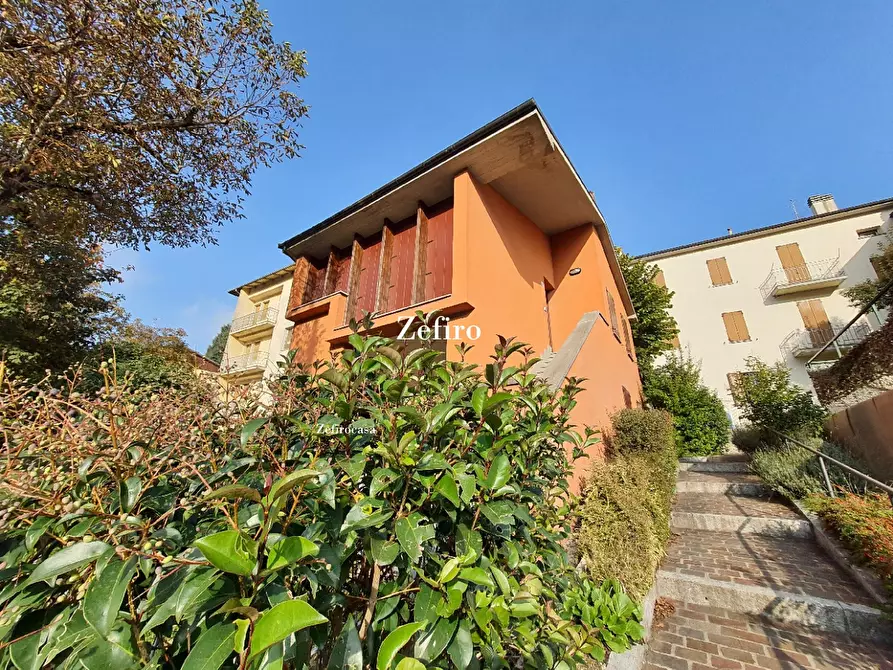 Immagine 1 di Villa in affitto  a Vergato