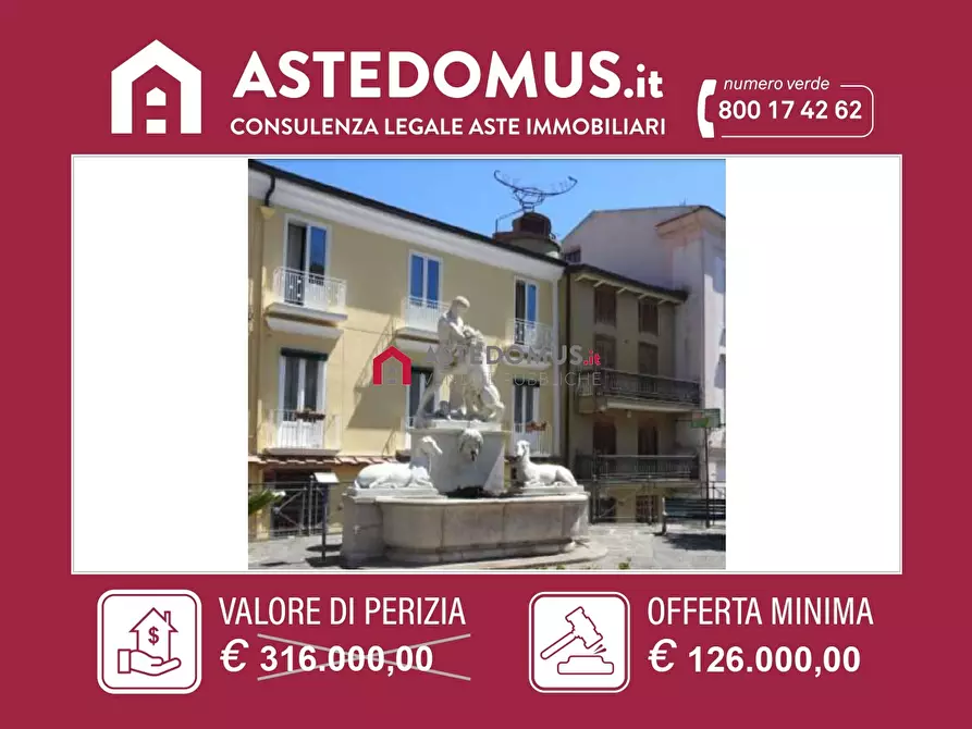 Immagine 1 di Palazzo in vendita  in Piazza Ercole a Sessa Aurunca