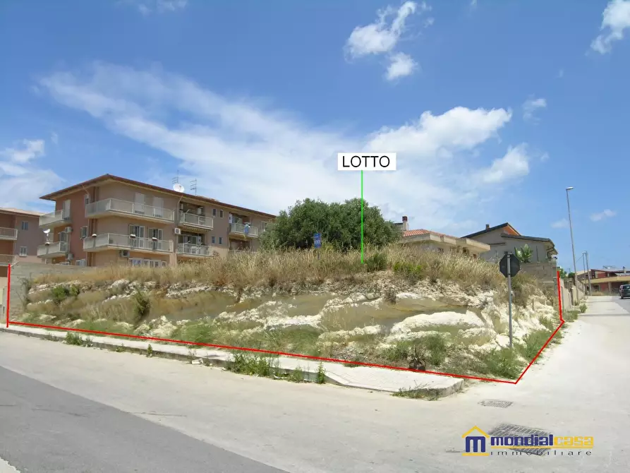 Immagine 1 di Terreno edificabile in vendita  a Pachino