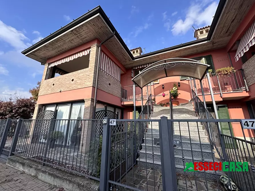 Immagine 1 di Appartamento in vendita  in Via Verga a Arzago D'adda