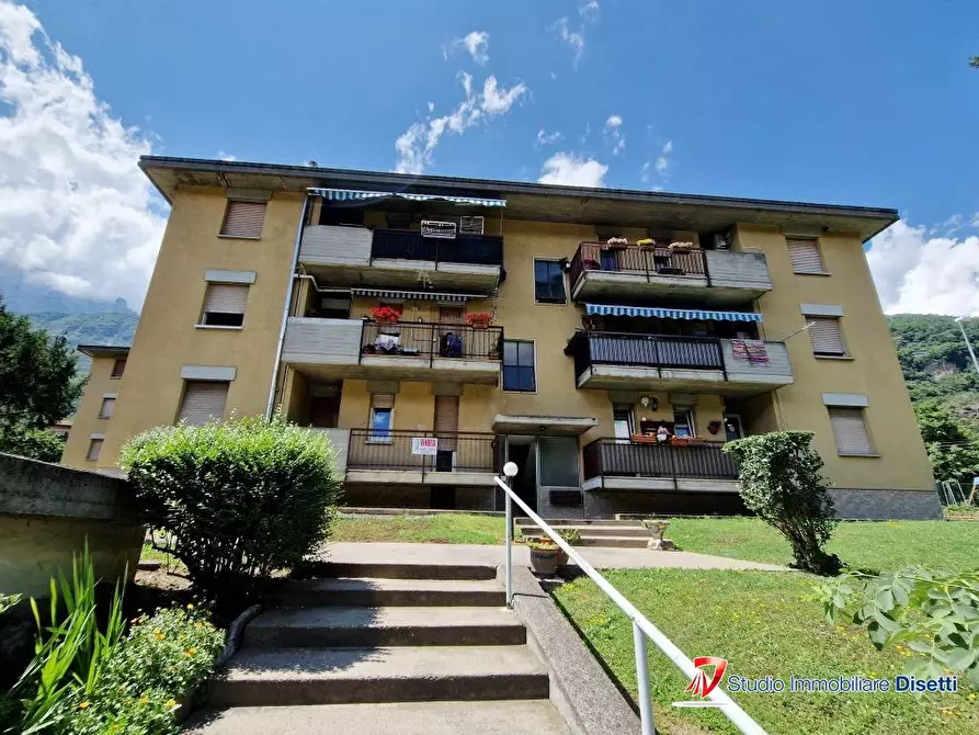 Immagine 1 di Appartamento in vendita  in Via Martiri della Libertà a Capo Di Ponte