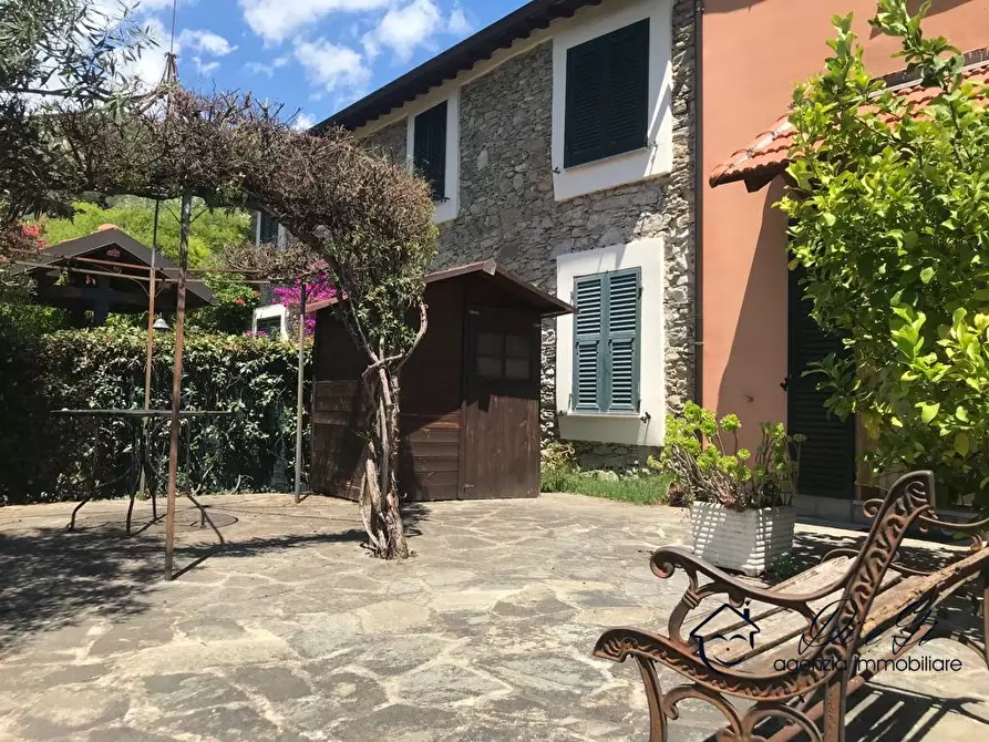 Immagine 1 di Appartamento in vendita  a Montalto Carpasio