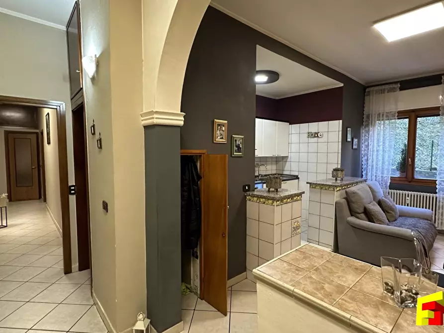 Immagine 1 di Appartamento in vendita  in VIA PER CASSINA a Moggio