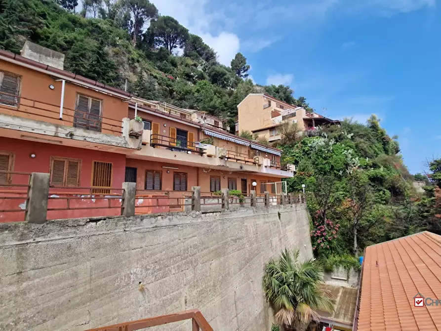 Immagine 1 di Appartamento in vendita  in Acqualadrone a Messina