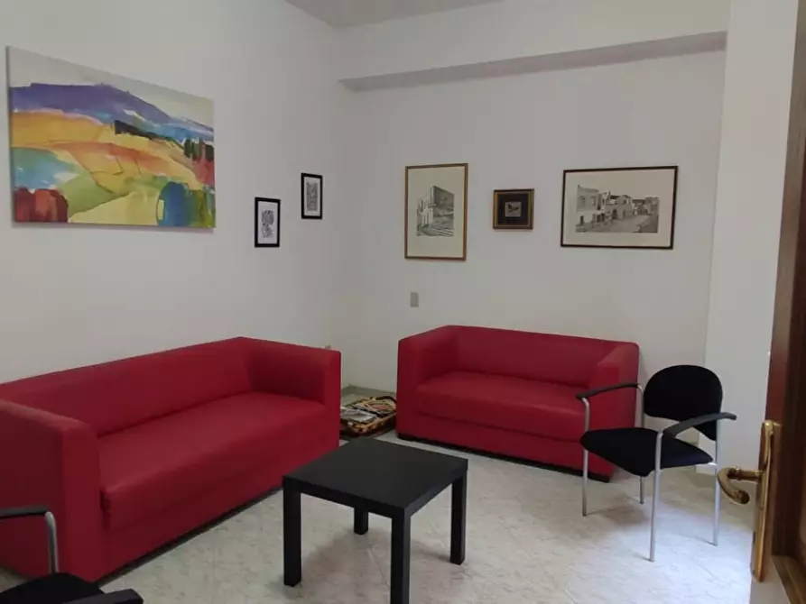 Immagine 1 di Appartamento in vendita  in VIA CAVOUR a Frascati