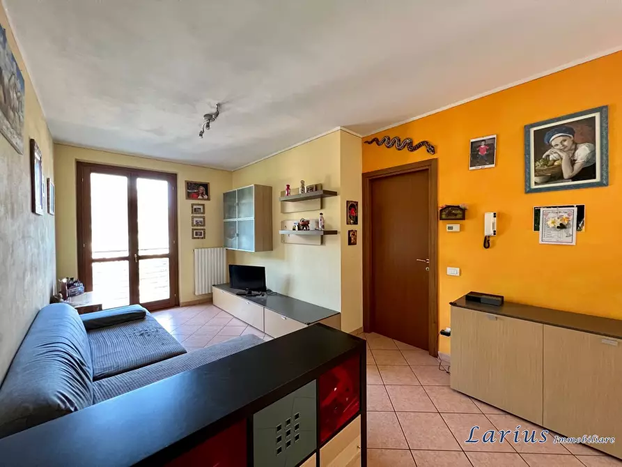 Immagine 1 di Appartamento in vendita  in Via Castelitt a Asso