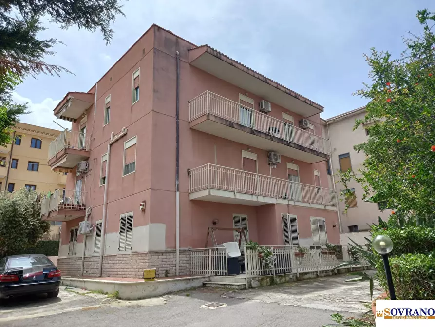 Immagine 1 di Appartamento in vendita  in Via Avellino a Capaci