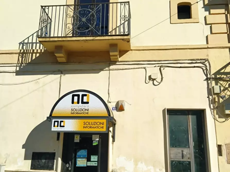 Immagine 1 di Villa in vendita  in Piazza Umberto I a Bari