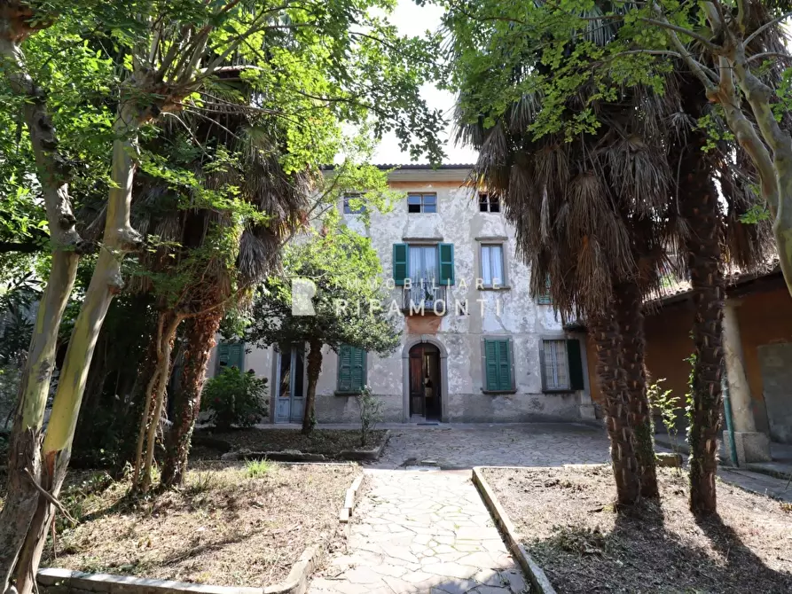 Immagine 1 di Rustico / casale in vendita  in Via San Gerolamo a Vercurago