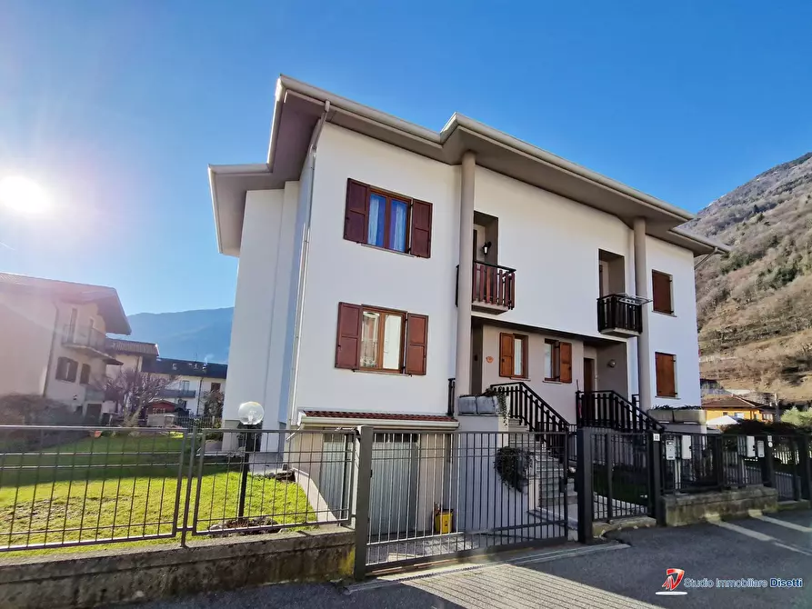 Immagine 1 di Villa in vendita  in Via Perlongo a Angolo Terme