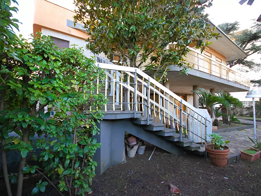 Immagine 1 di Villa in vendita  in Via Guglielmo Marconi a Mesagne