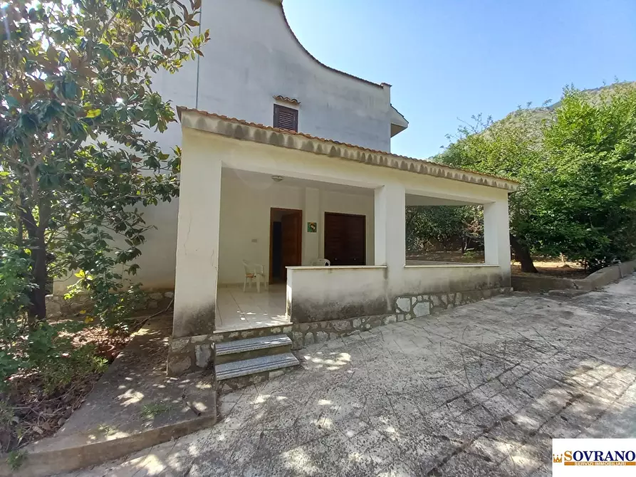 Immagine 1 di Villa in vendita  in Via Berlinguer a Capaci