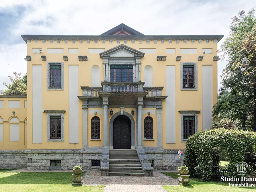 Immagine 1 di Villa in vendita  in via Francesco Baracca a Vignate