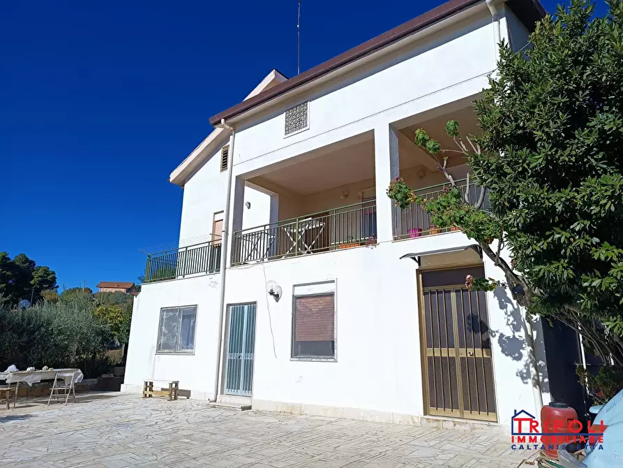 Immagine 1 di Villa in vendita  in Contrada Bulgarella a Caltanissetta